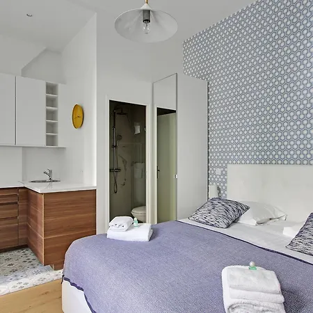 Pick A Flat's In Montmartre - Rue Des Martyrs Paris