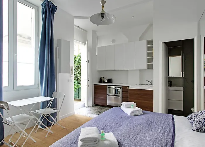 Pick A Flat's In Montmartre - Rue Des Martyrs Parijs